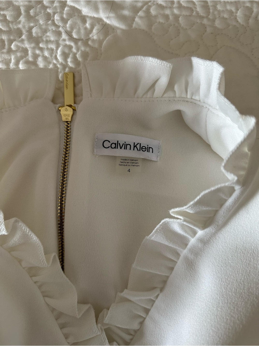 Calvin Klein v-neck sleeveless wide legs jumpsuit Ruffle with waist tide. - Picture 3 of 4